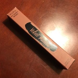 Victoria Secrets Matte Lip